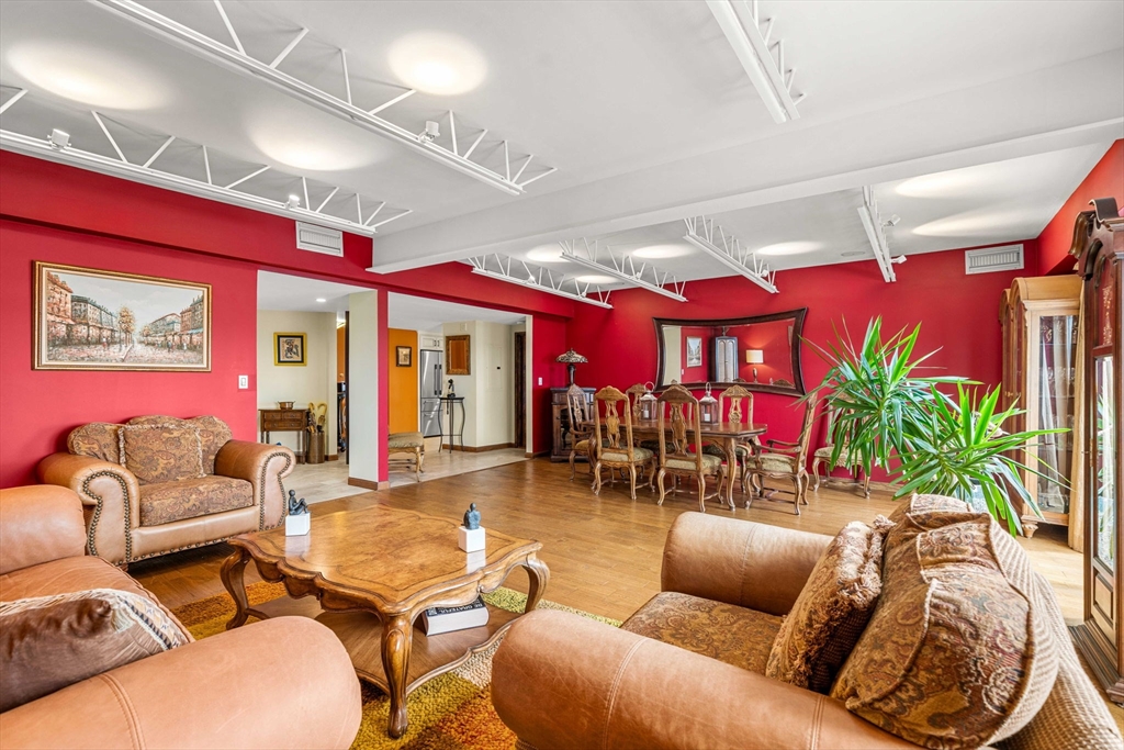 150 Lynnway # 702