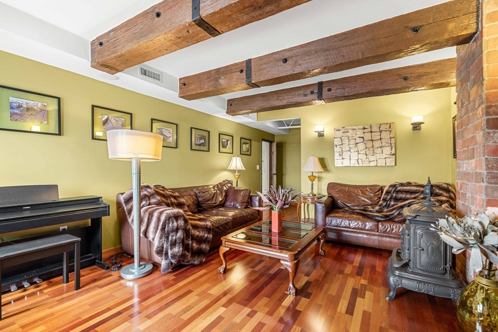 150 Lynnway # 702