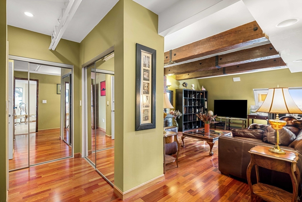150 Lynnway # 702