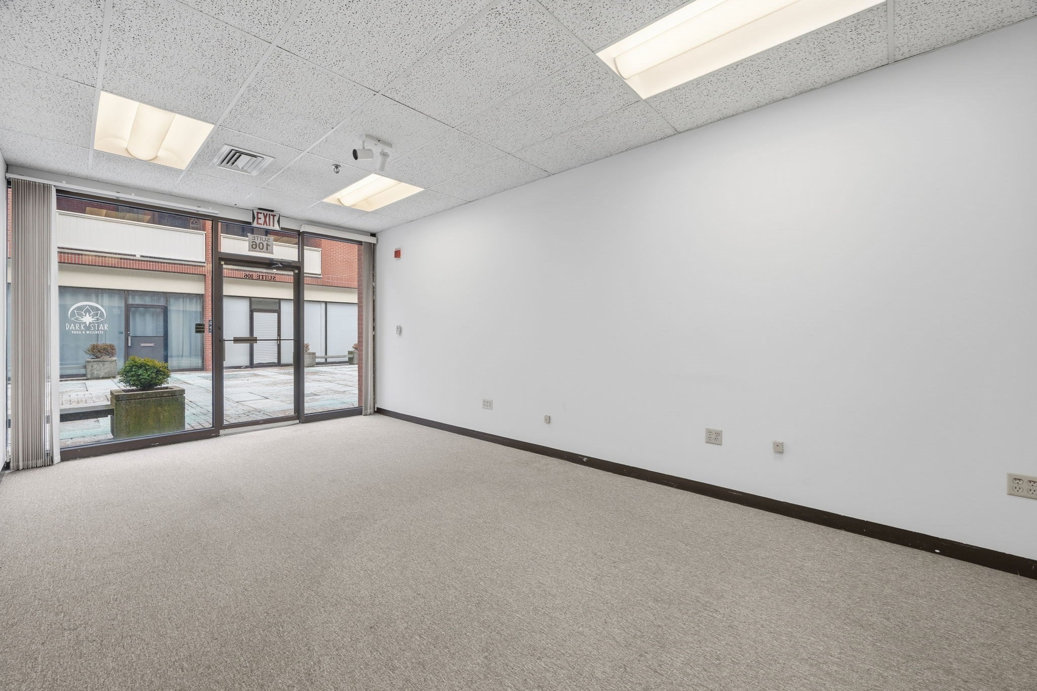 20 Central St # 106