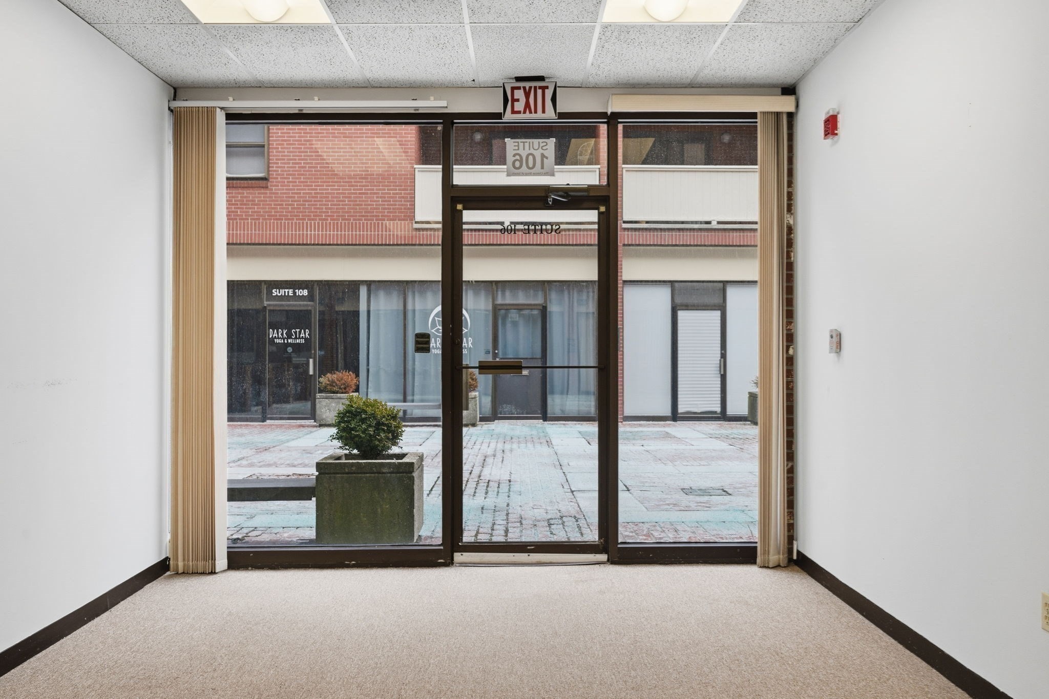 20 Central St # 106