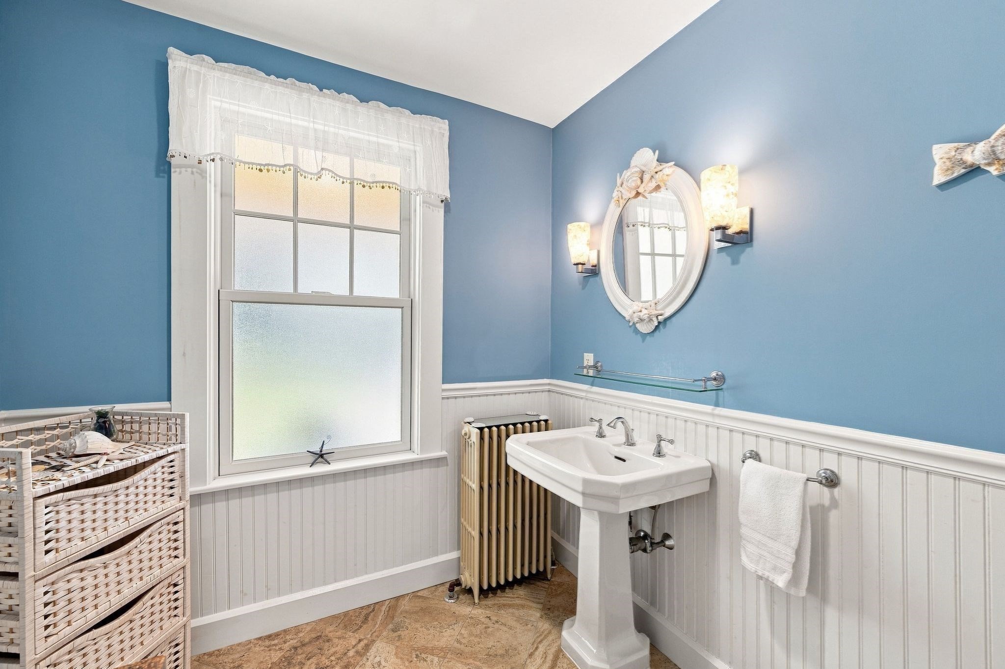 5 Ticehurst Ln