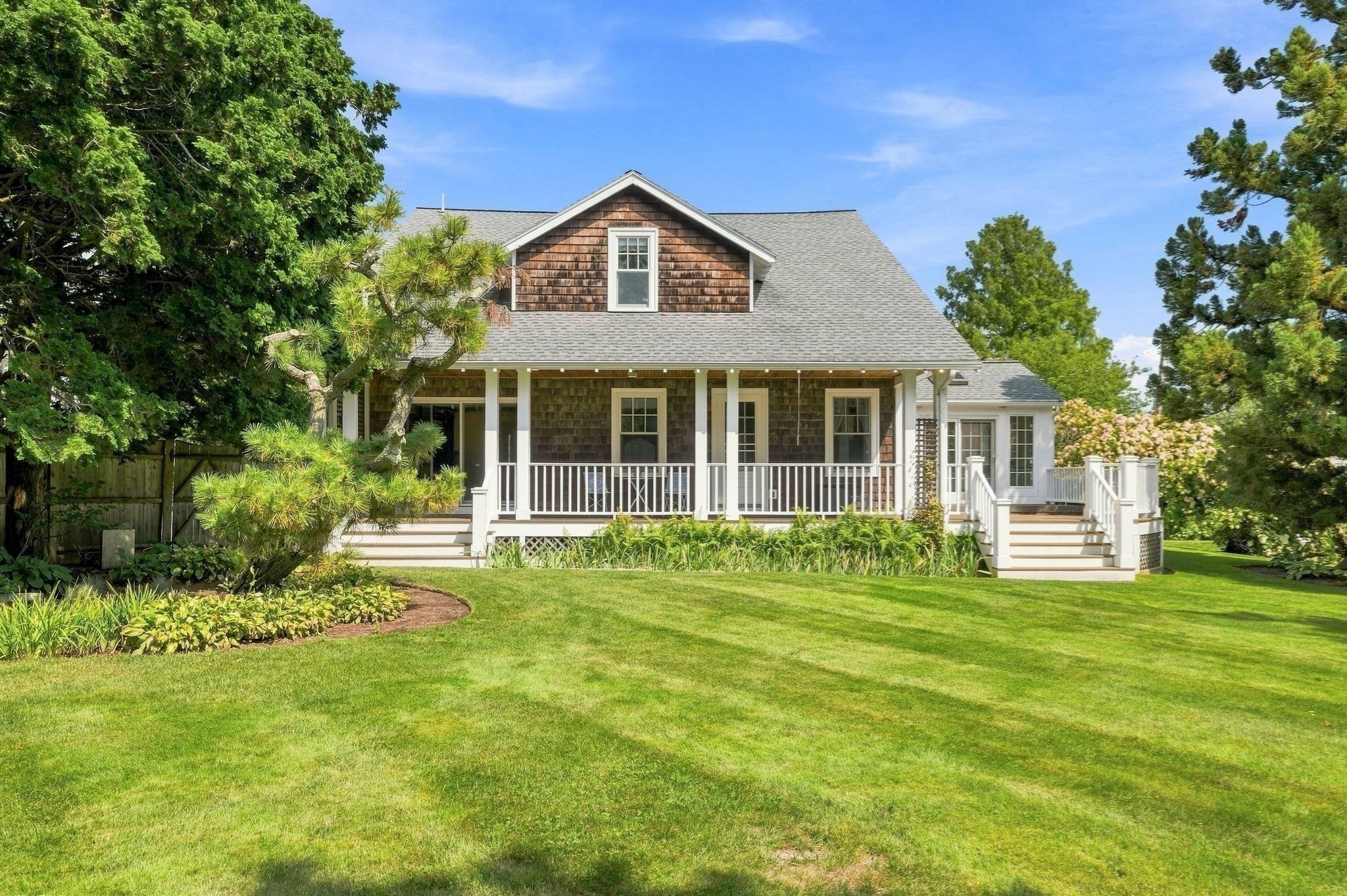 5 Ticehurst Ln