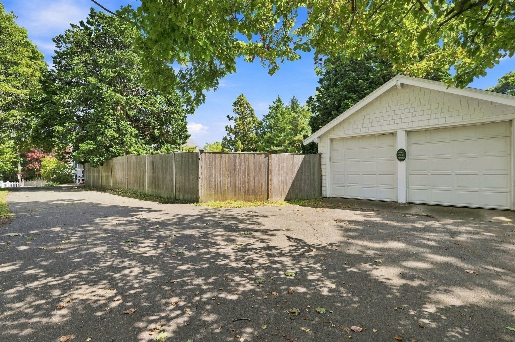 5 Ticehurst Ln