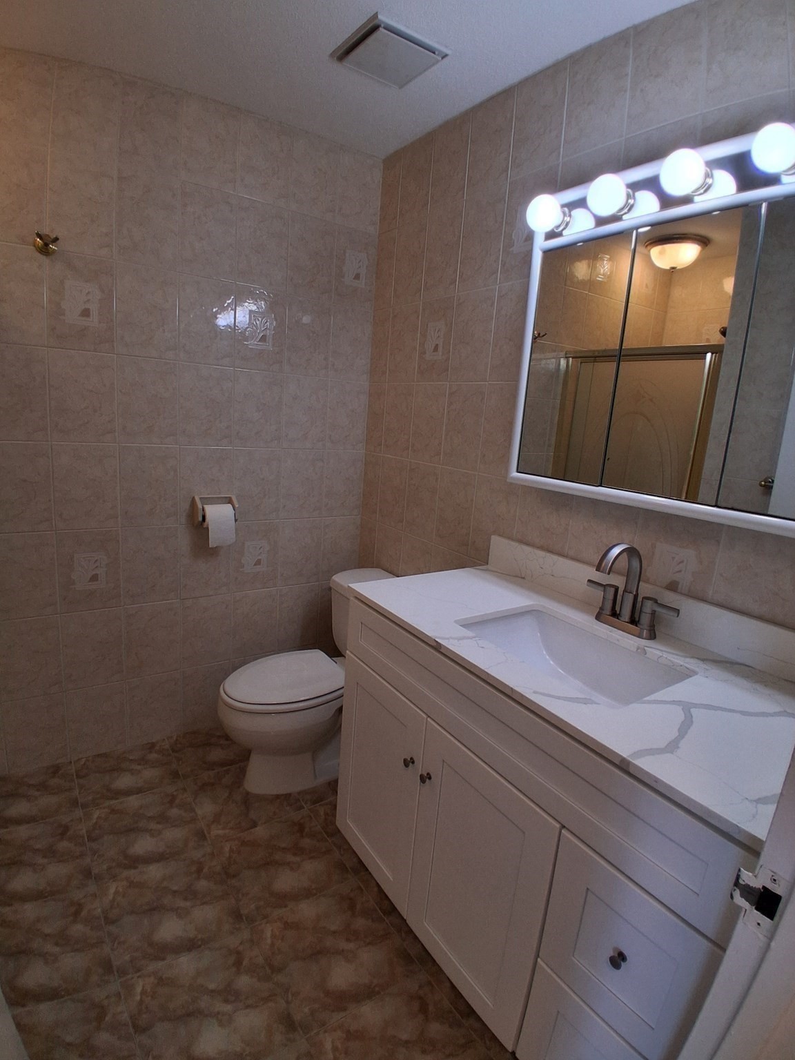 1004 Paradise Rd # 2M