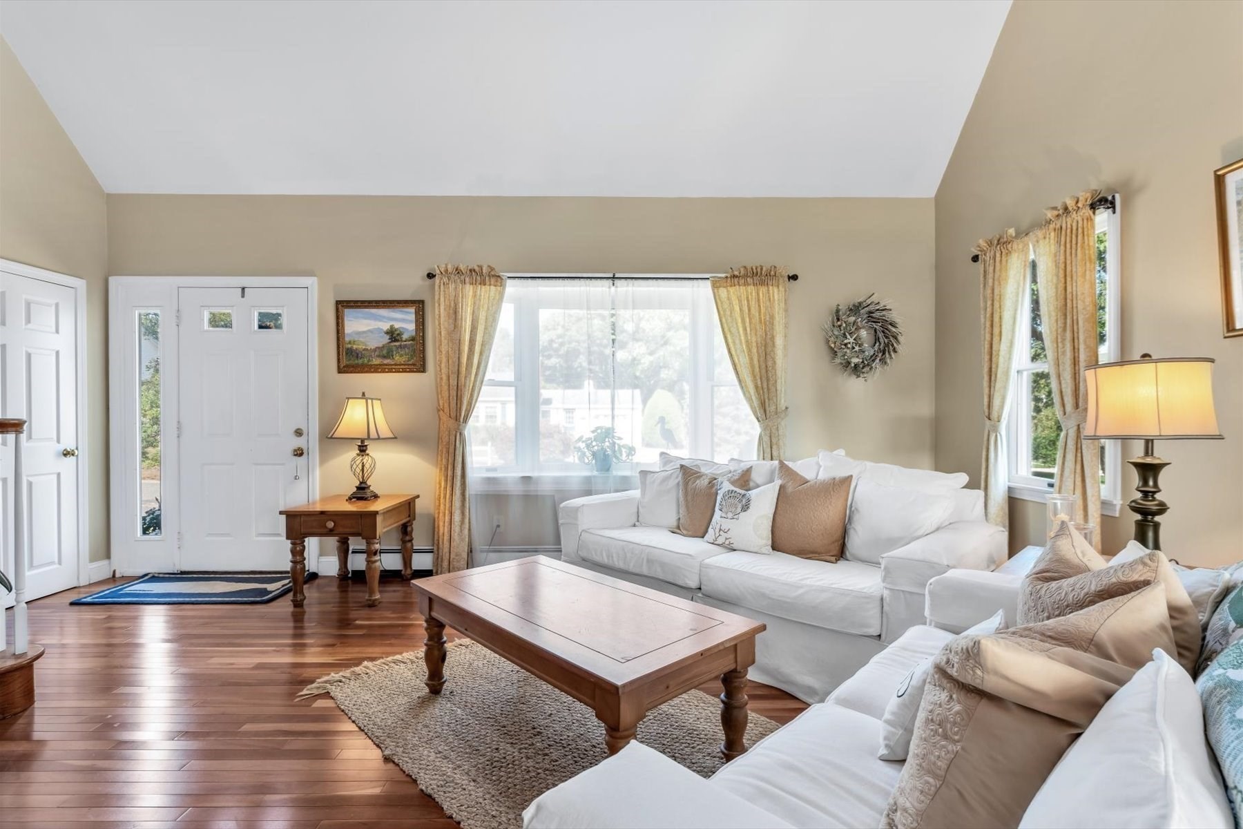 15 Iyanough Rd
