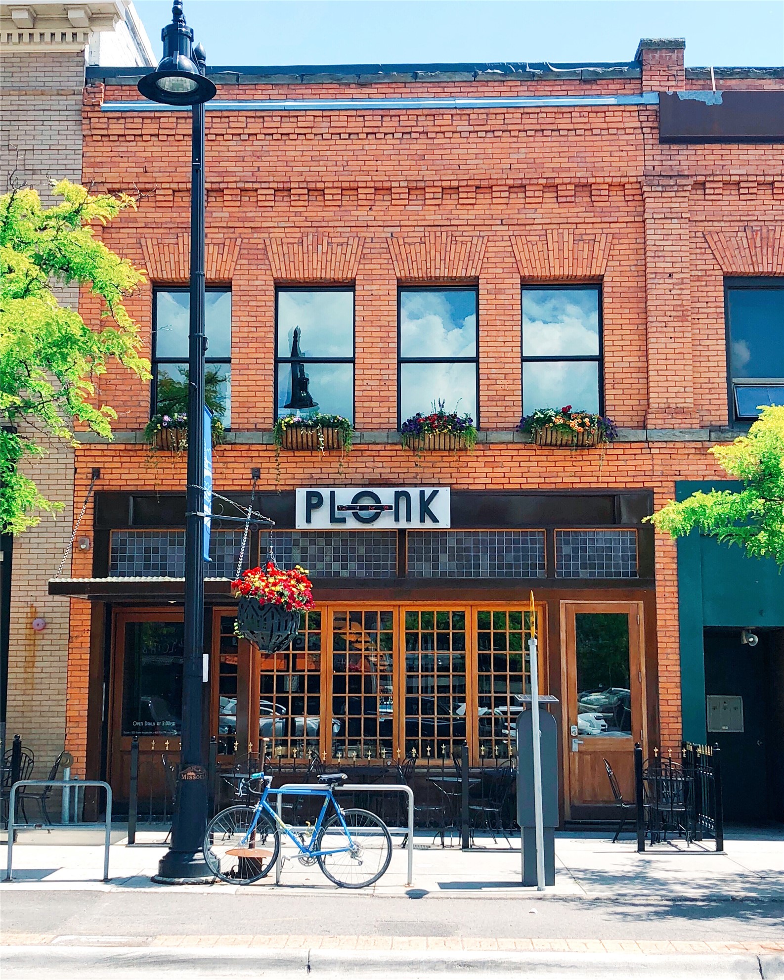 322 N Higgins Avenue