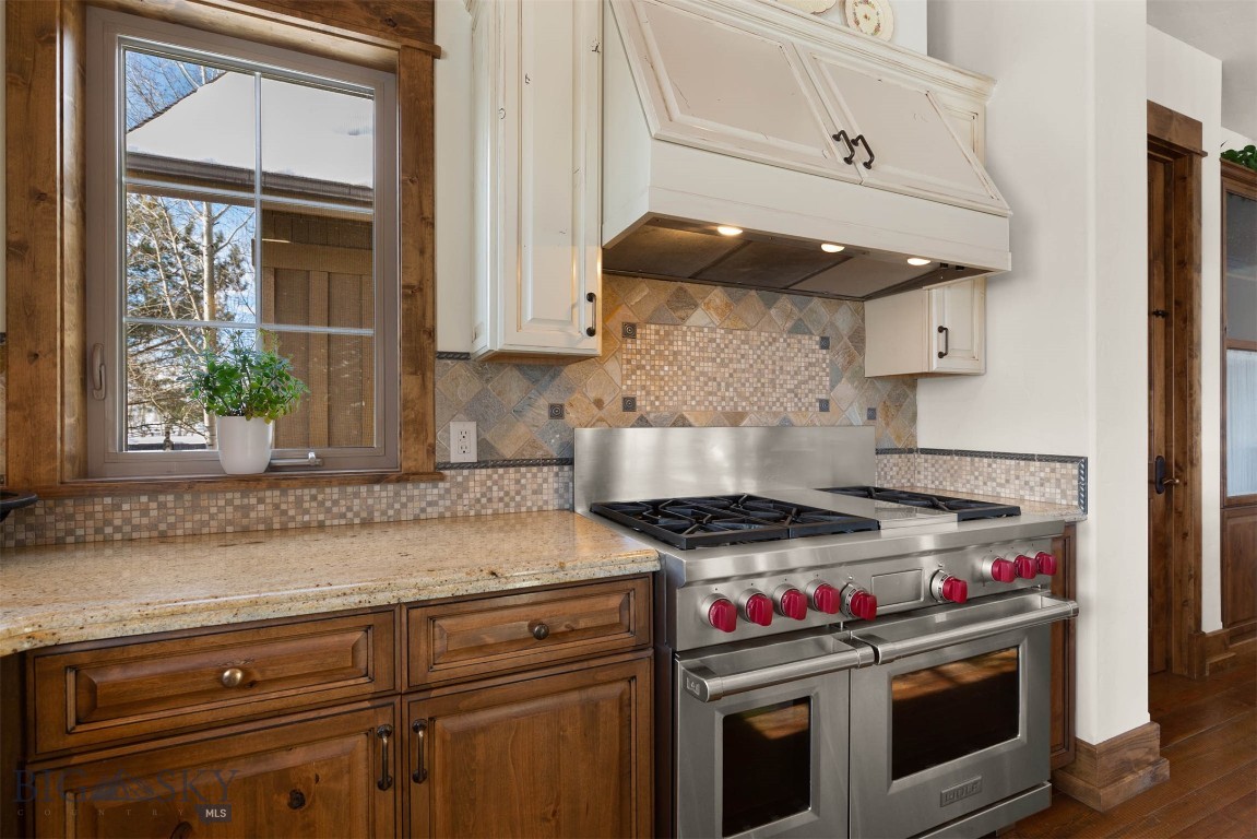 430 Rocking Horse Drive