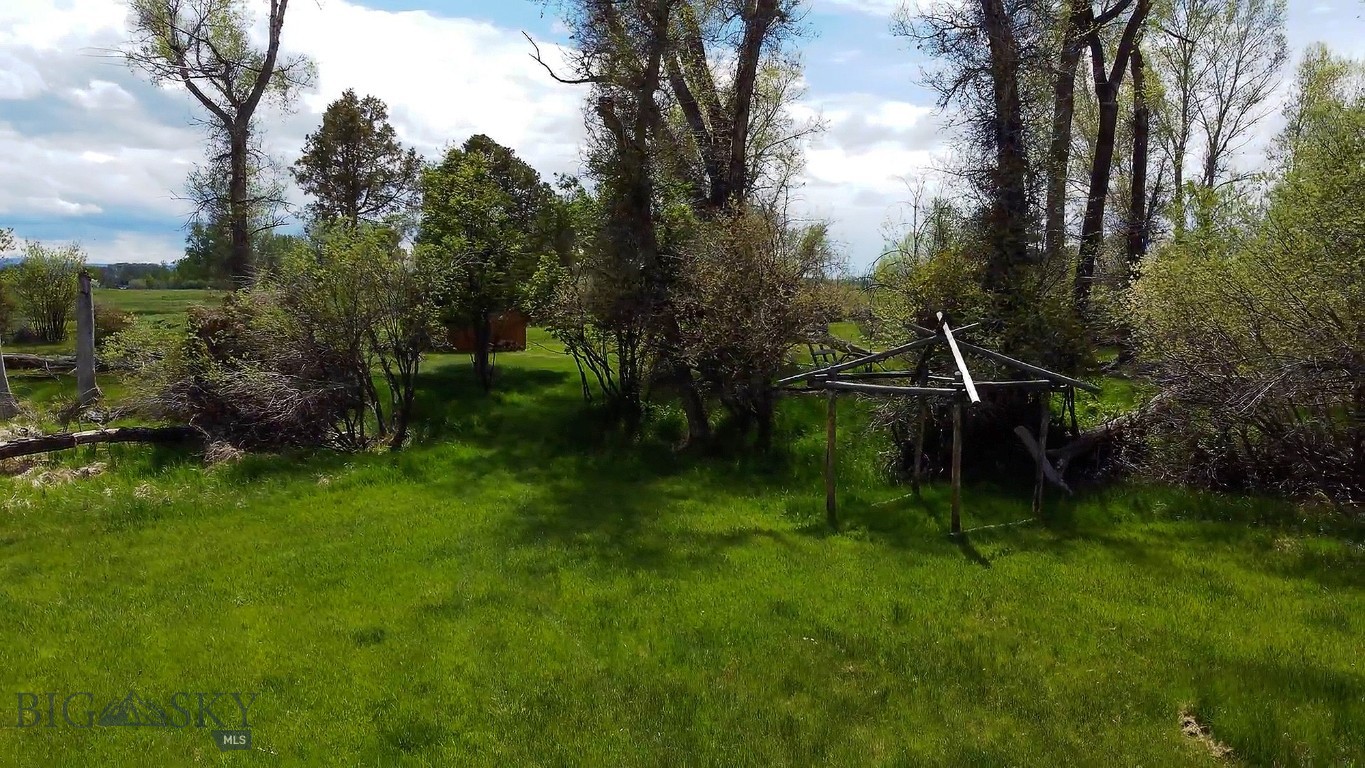 430 Rocking Horse Drive