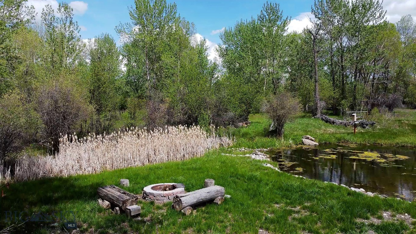 430 Rocking Horse Drive