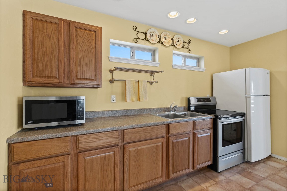 430 Rocking Horse Drive