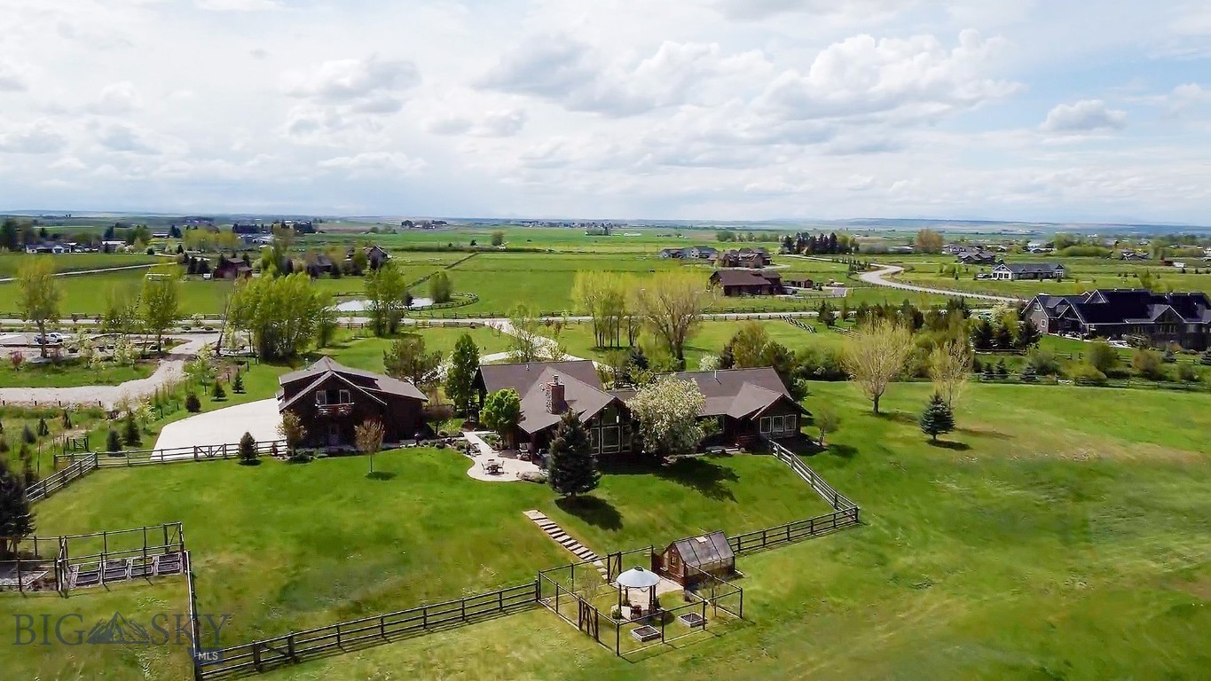 430 Rocking Horse Drive