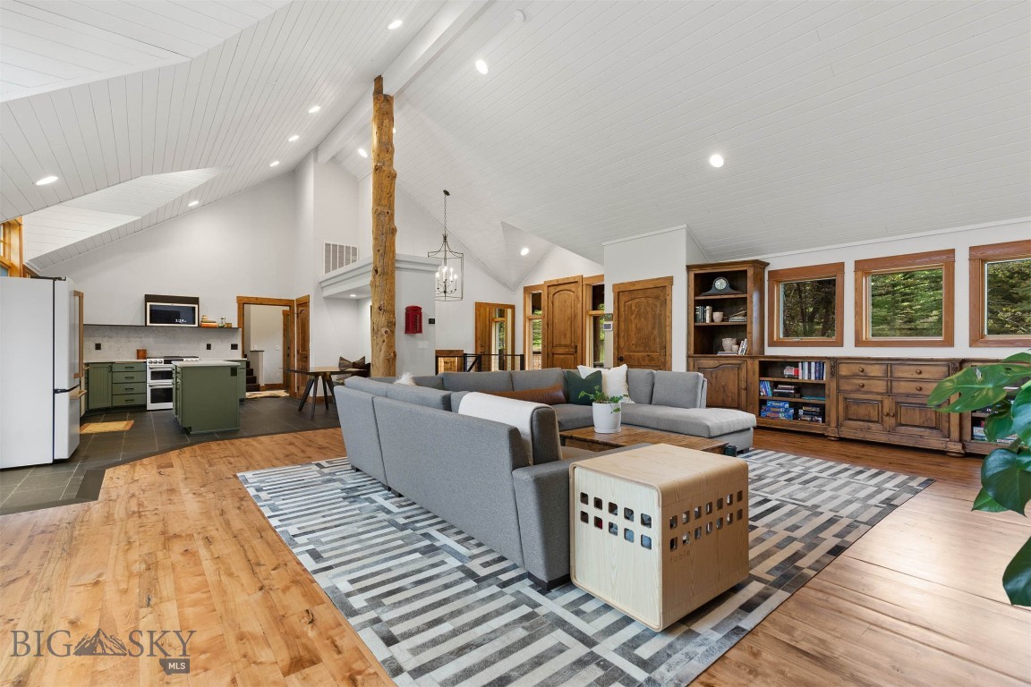 13345 Bridger Canyon Road