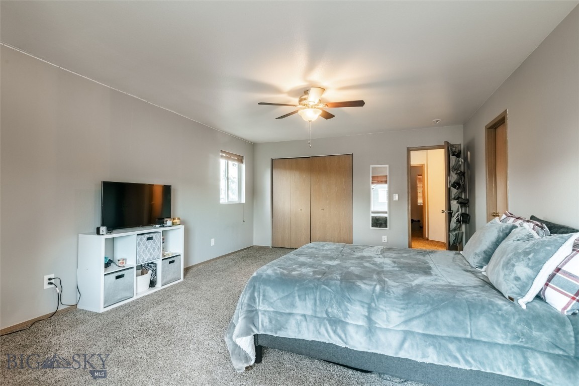 1781 W Kagy Boulevard