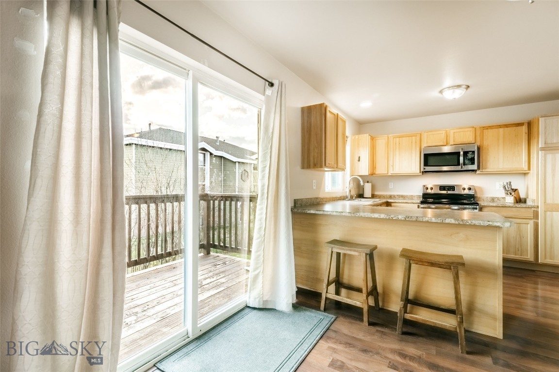 1781 W Kagy Boulevard