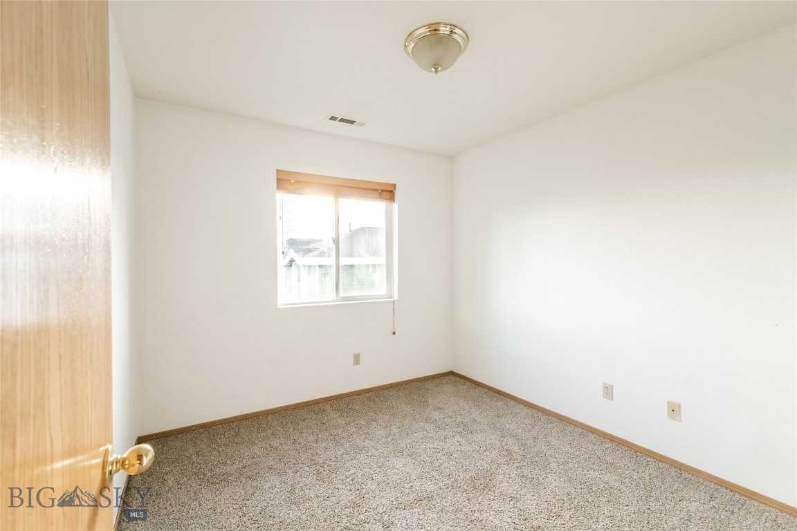 1781 W Kagy Boulevard