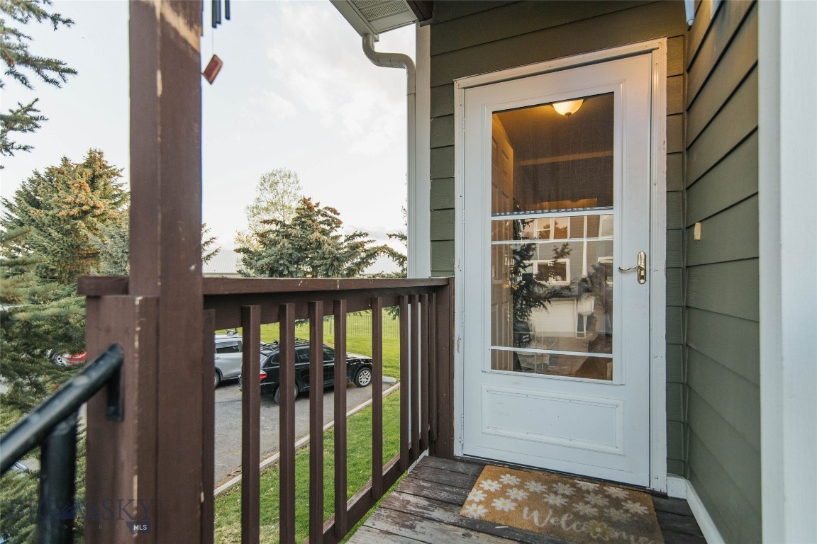 1781 W Kagy Boulevard