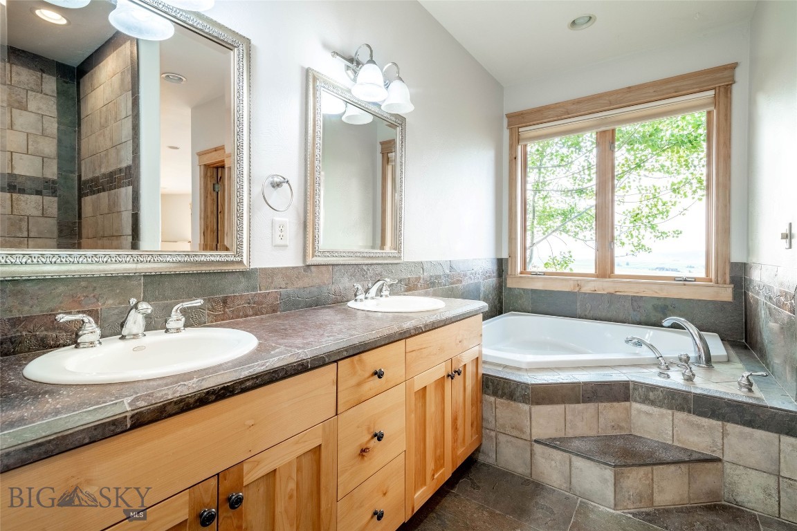 2355 Mount Ellis Lane