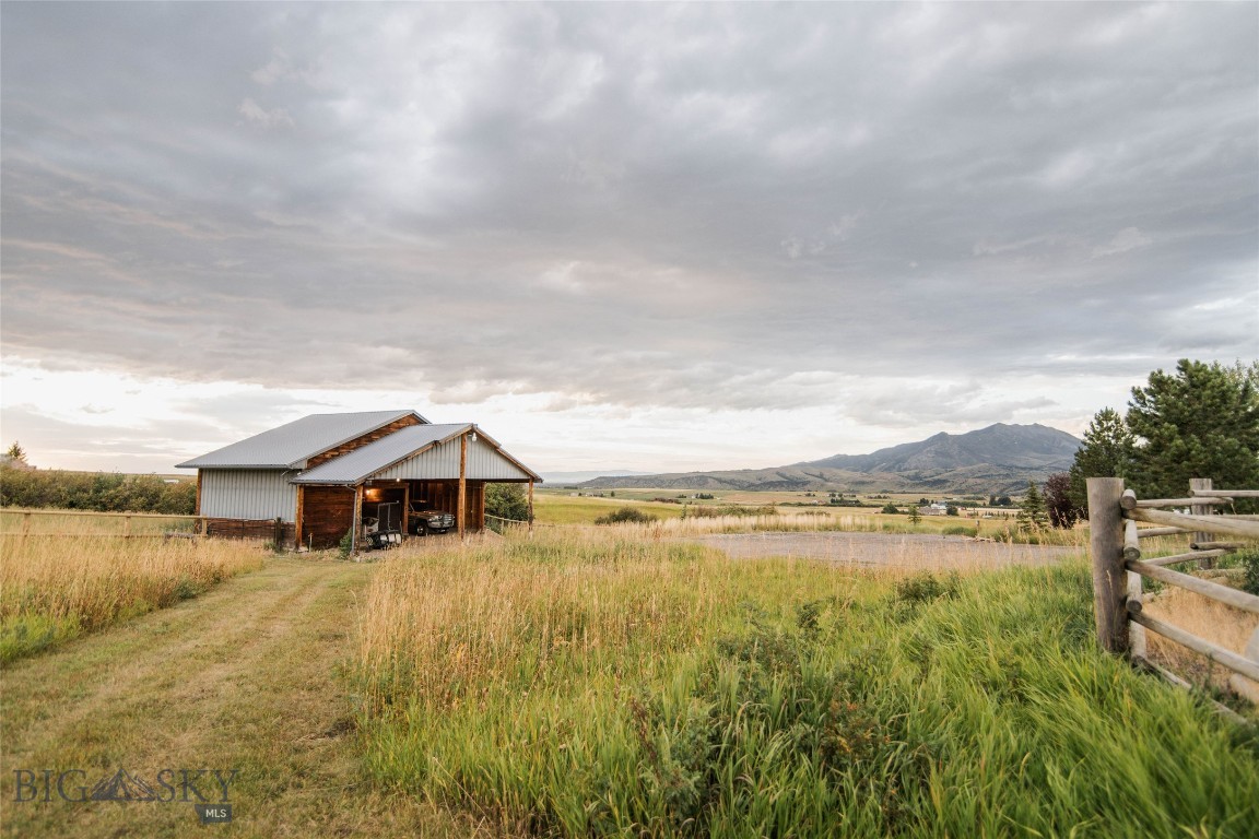 2355 Mount Ellis Lane