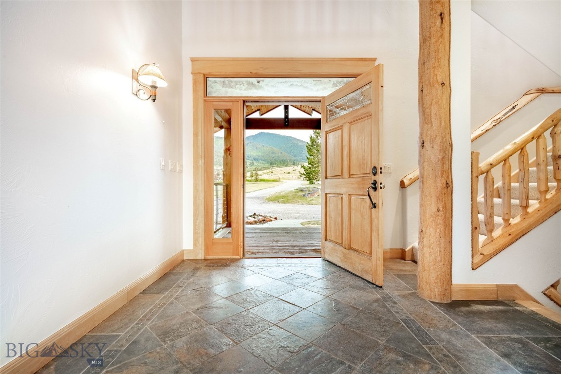 2355 Mount Ellis Lane