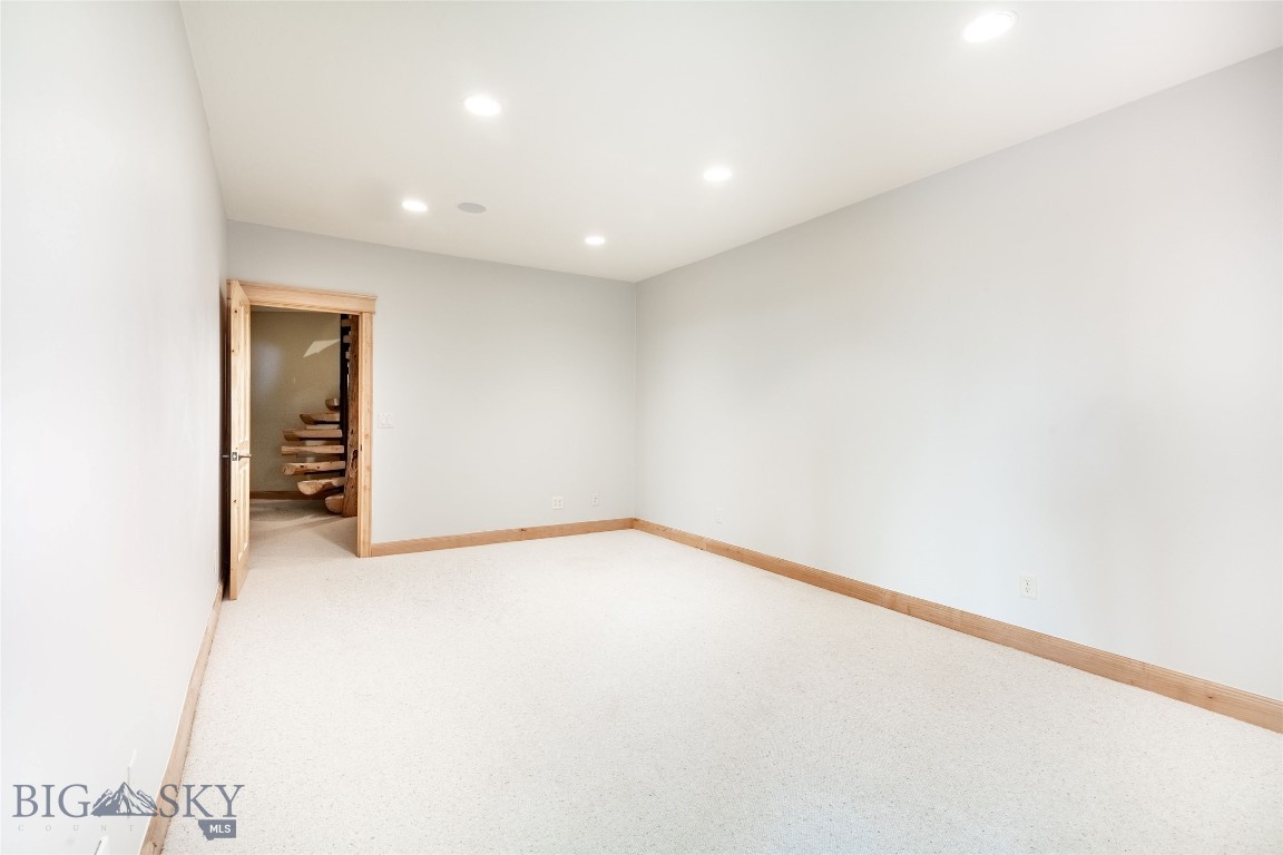 2355 Mount Ellis Lane