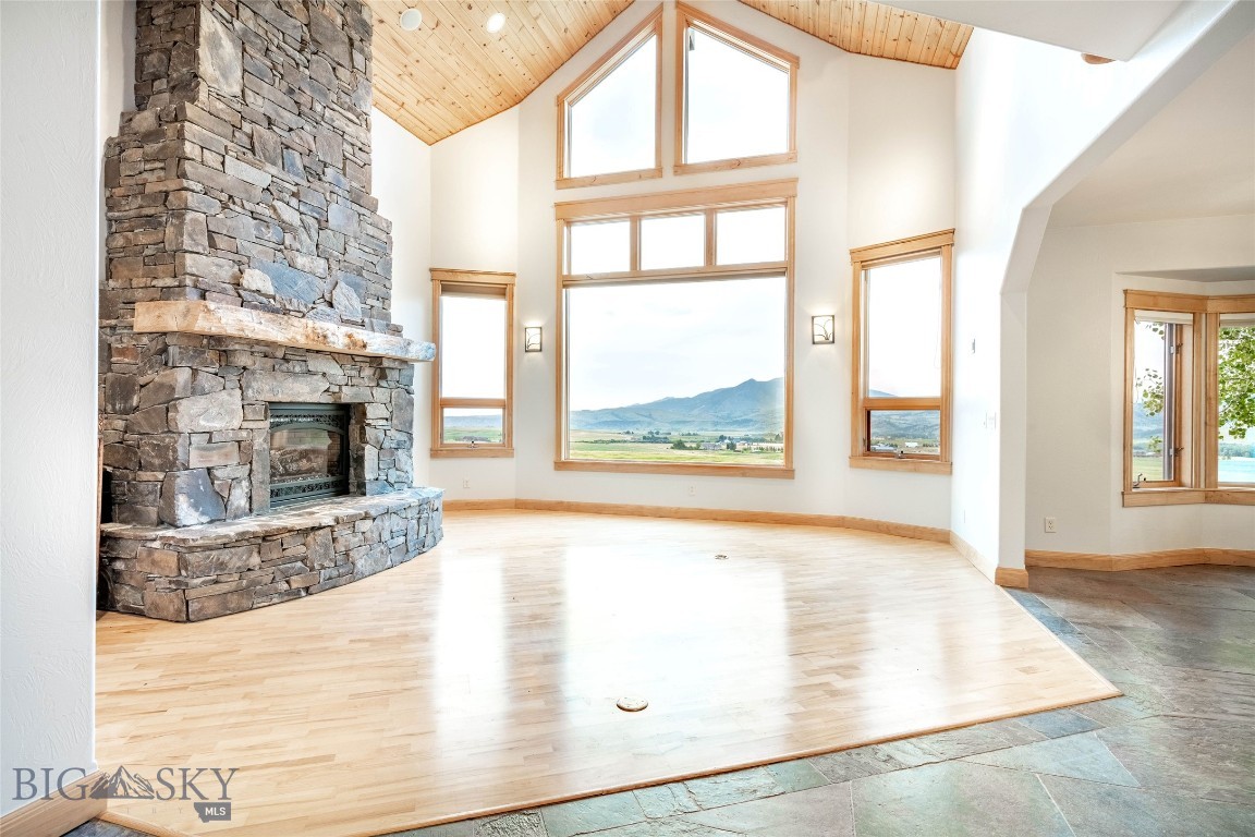 2355 Mount Ellis Lane