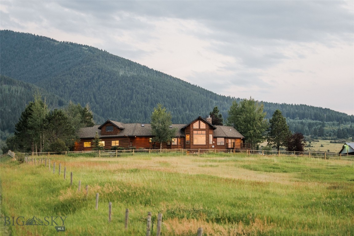 2355 Mount Ellis Lane