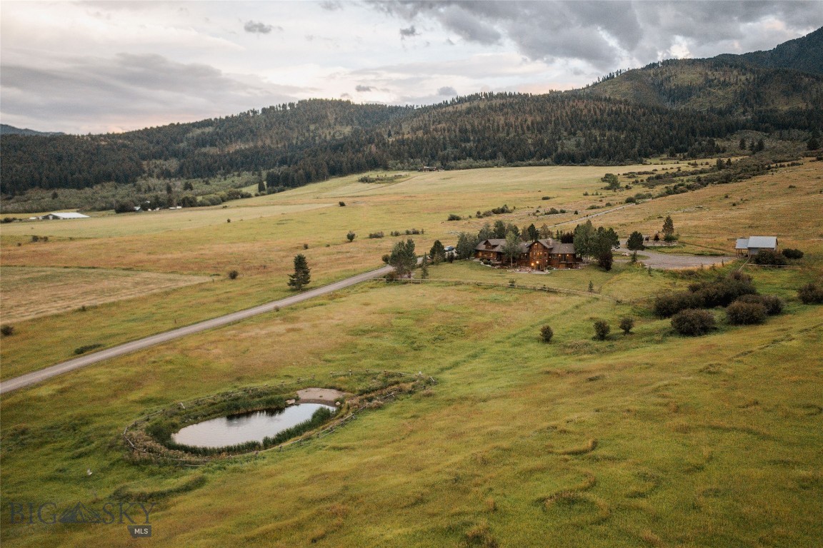 2355 Mount Ellis Lane