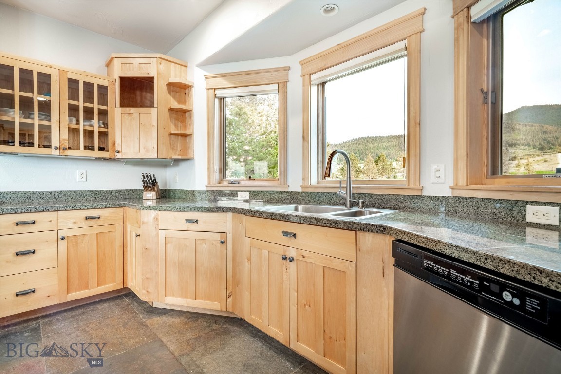 2355 Mount Ellis Lane