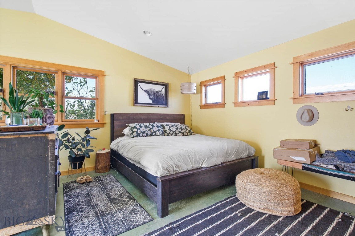 12921 & 12923 Axtell Gateway Road