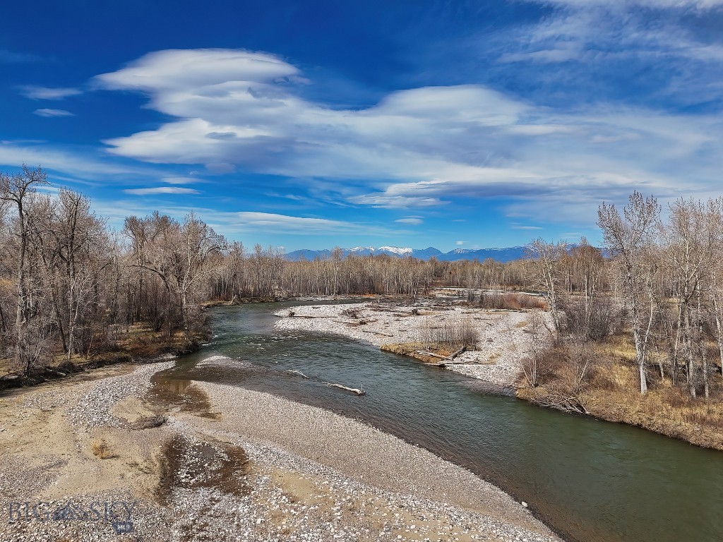 12921 & 12923 Axtell Gateway Road