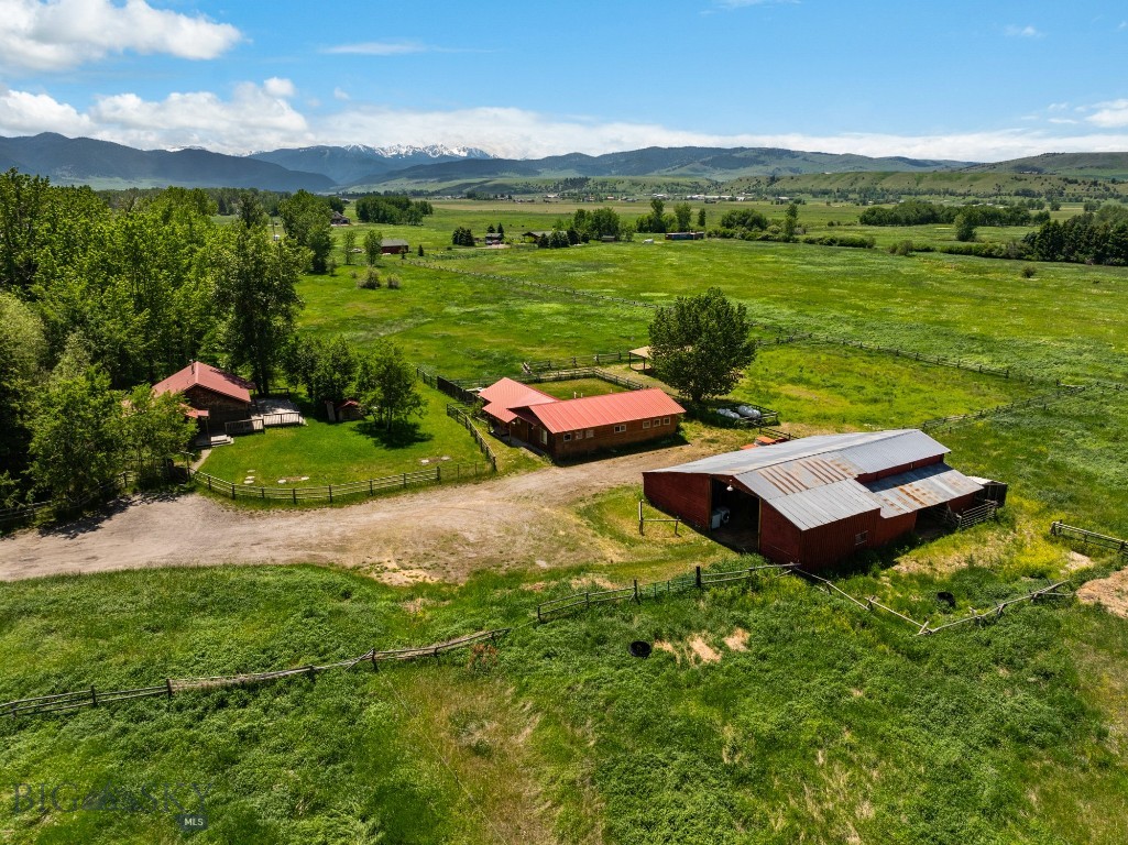 12921 & 12923 Axtell Gateway Road