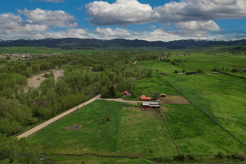 12921 & 12923 Axtell Gateway Road