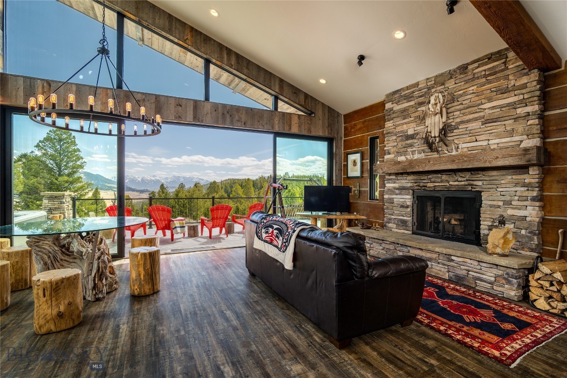 1300 Goose Ridge Road