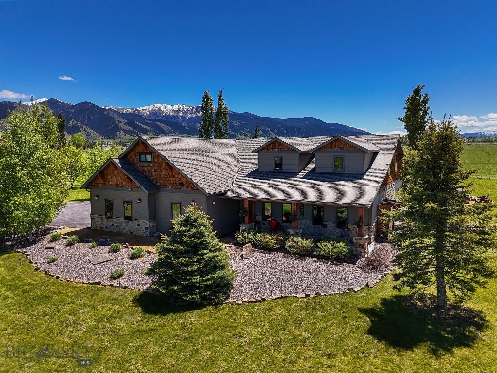 198 Farmland Crossing