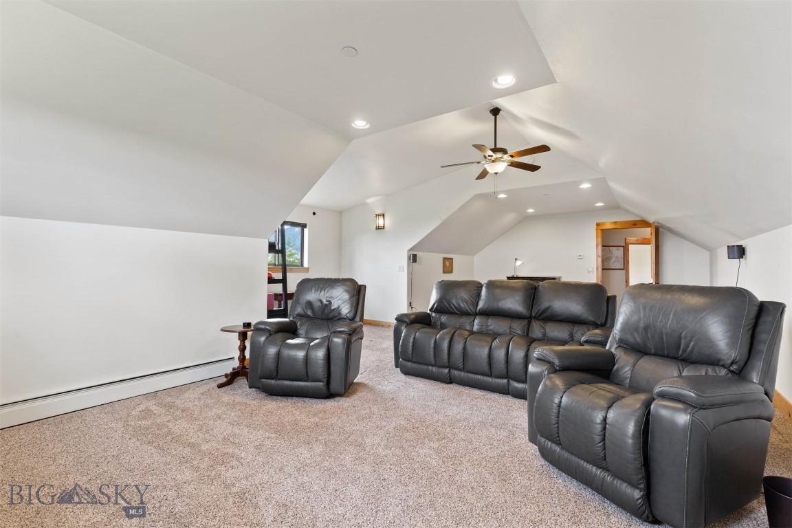 198 Farmland Crossing