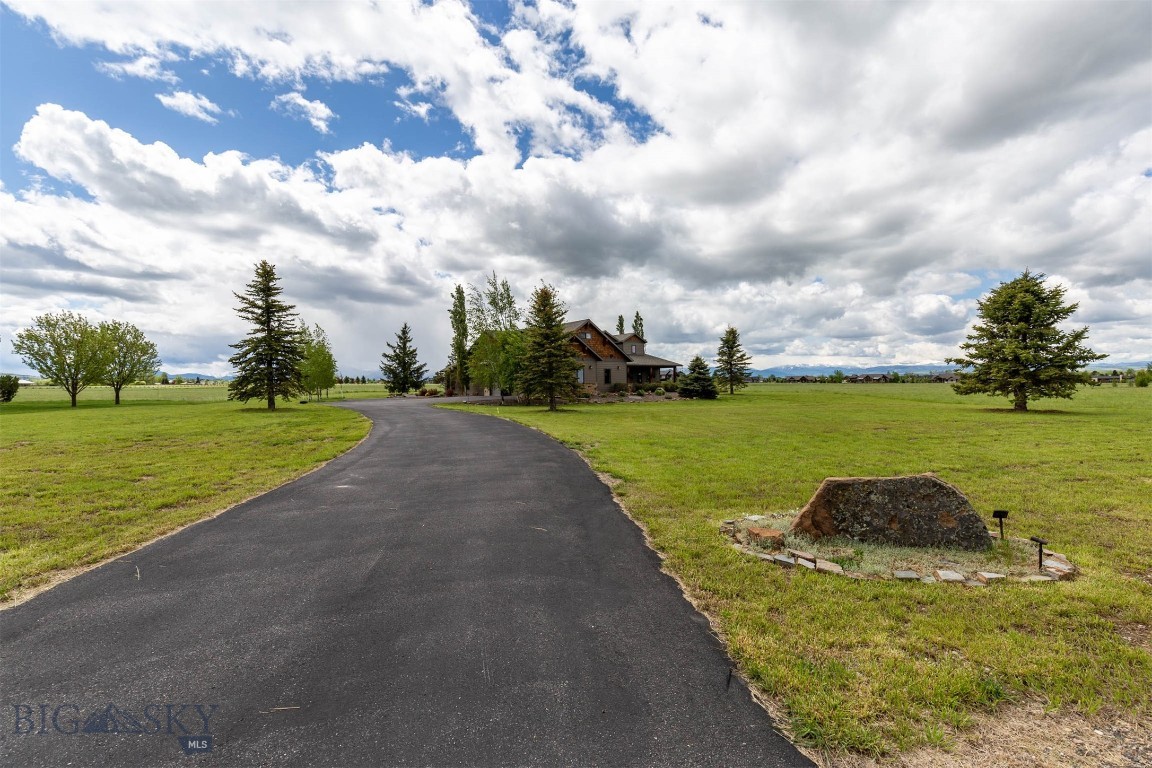 198 Farmland Crossing