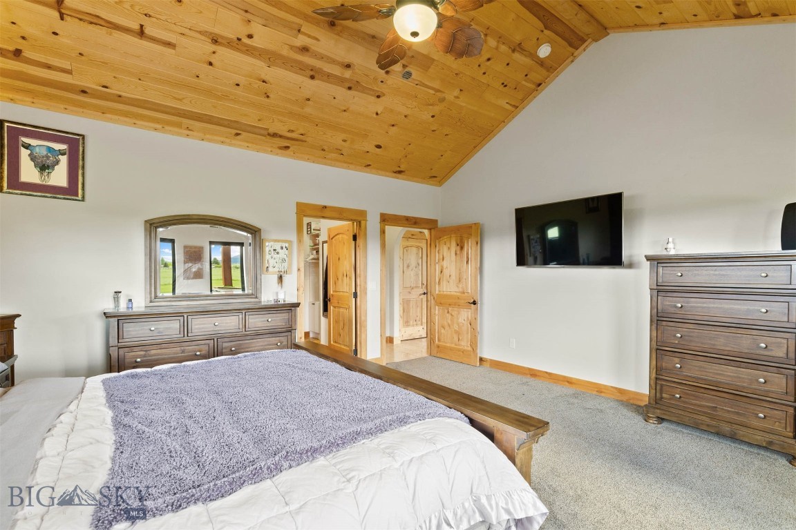 198 Farmland Crossing