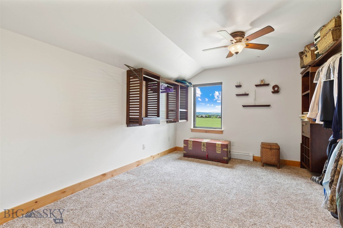 198 Farmland Crossing