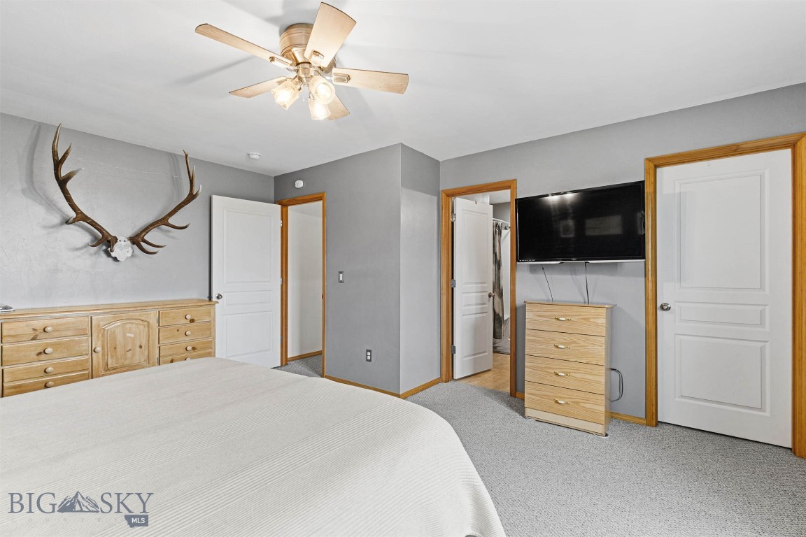 921 N River Rock Road