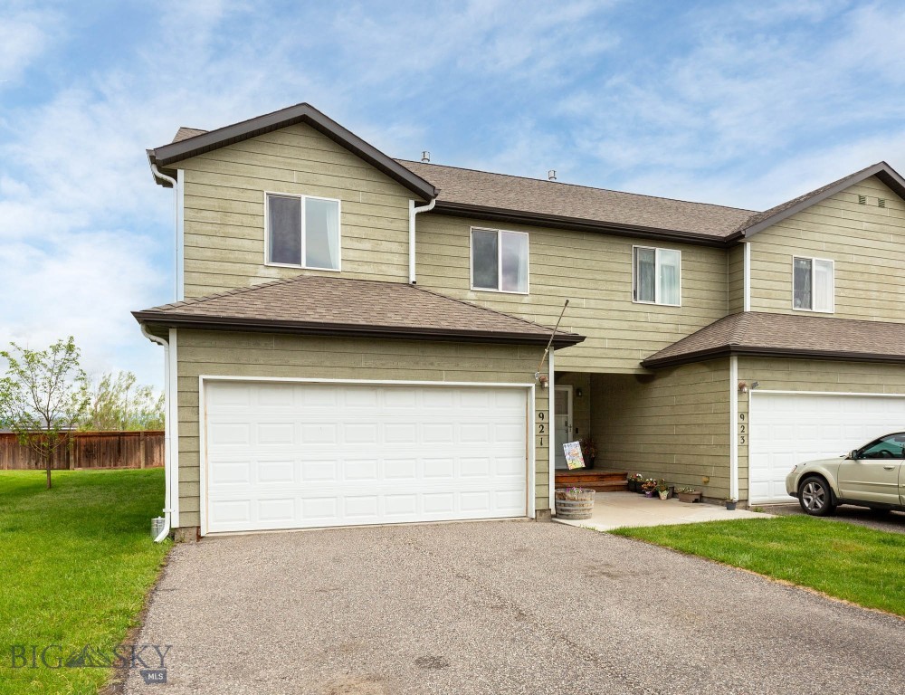 921 N River Rock Road