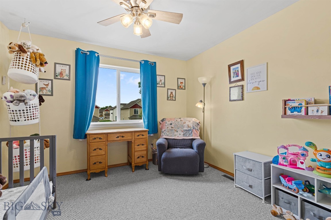 921 N River Rock Road