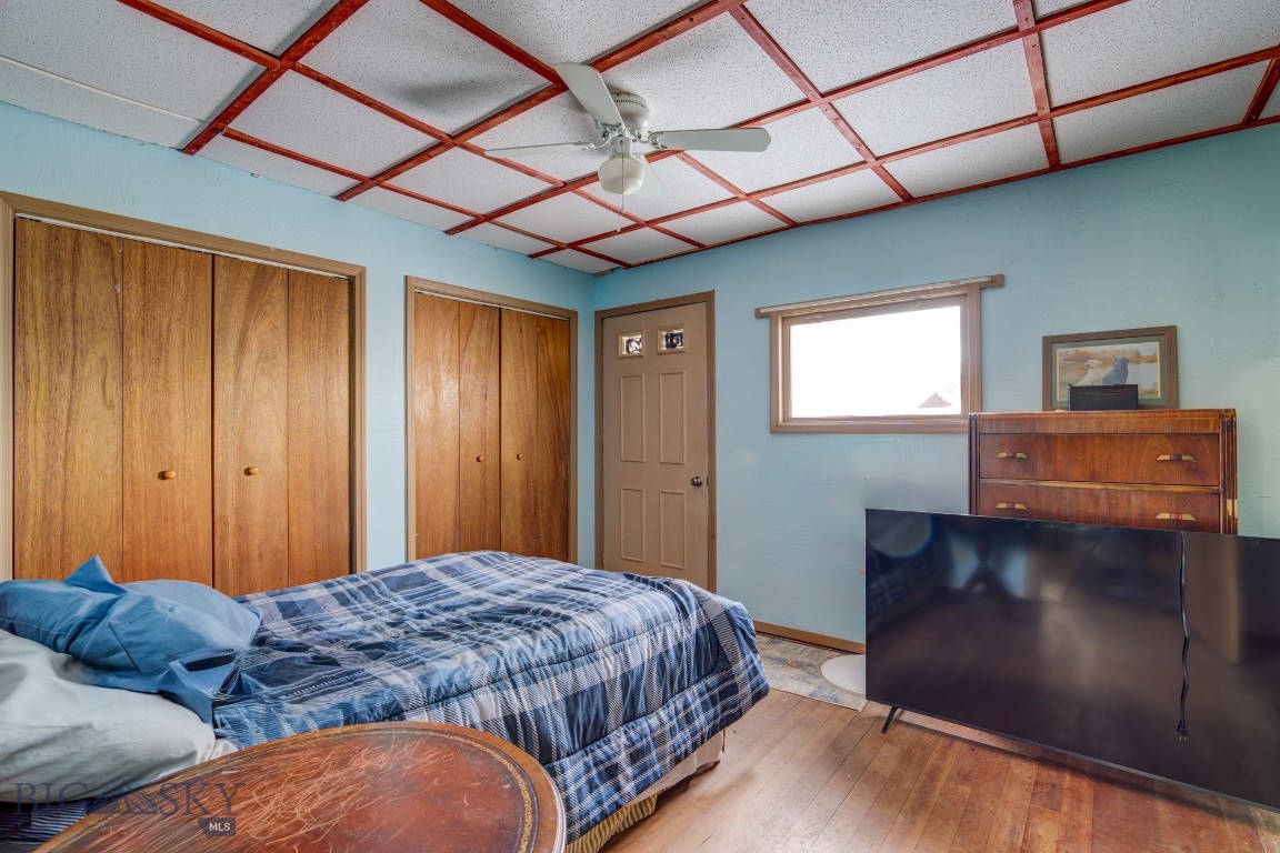 401 W Railroad Avenue N