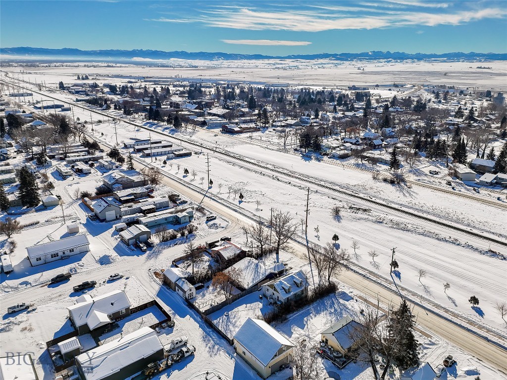 401 W Railroad Avenue N