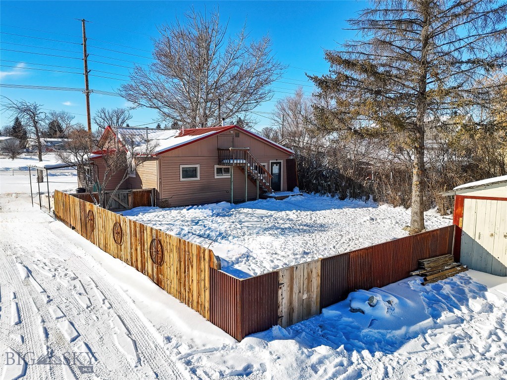 401 W Railroad Avenue N