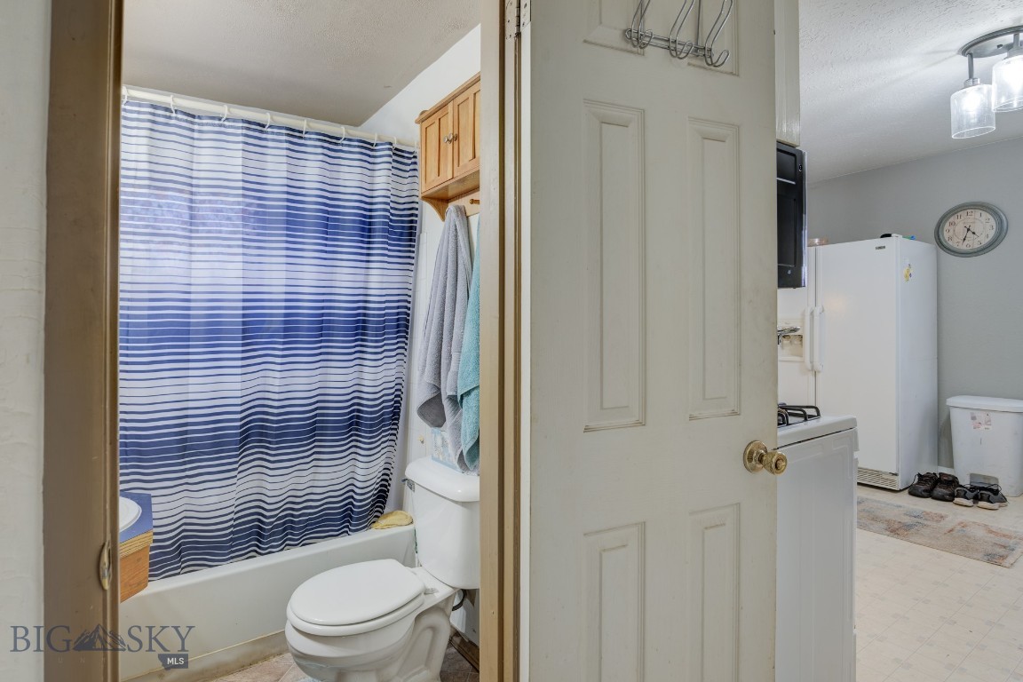 401 W Railroad Avenue N