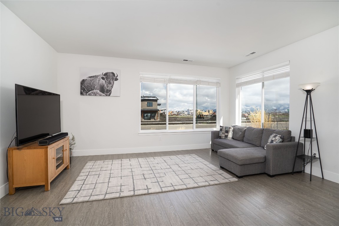 5529 Redhaven Street