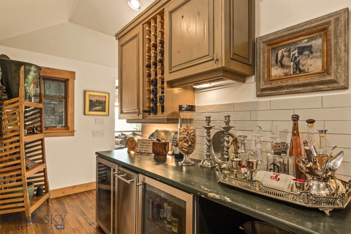 127 Rainbow Point Road