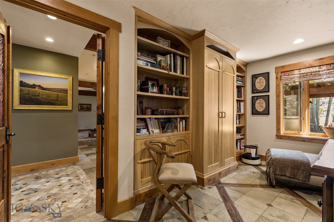 127 Rainbow Point Road