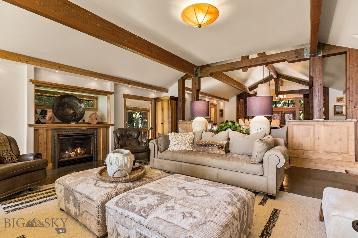 127 Rainbow Point Road